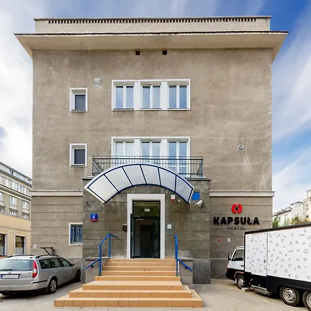 Hostel Kapsula Varsó