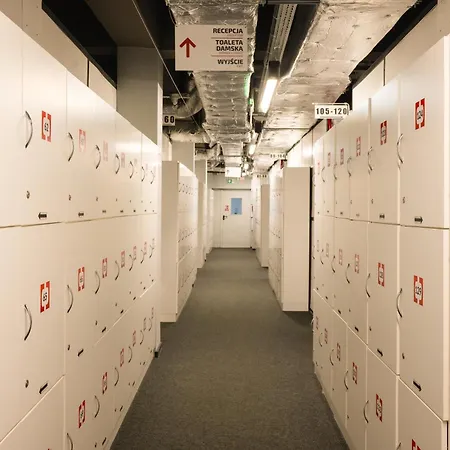 אכסניה Kapsula *