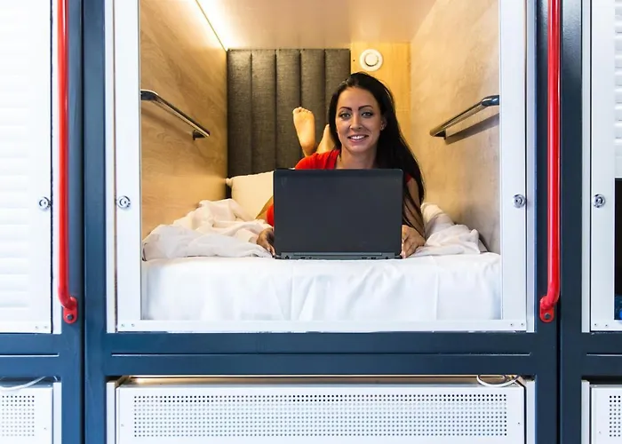 Kapsula Хостел Варшава